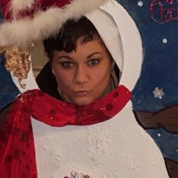 BRAND NAMES UP TO 75% OFF! - Picture 9 of 10